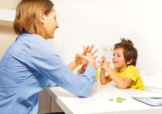 Hulpmiddel voor herkennen alarmsignalen autisme in eerste levensjaren