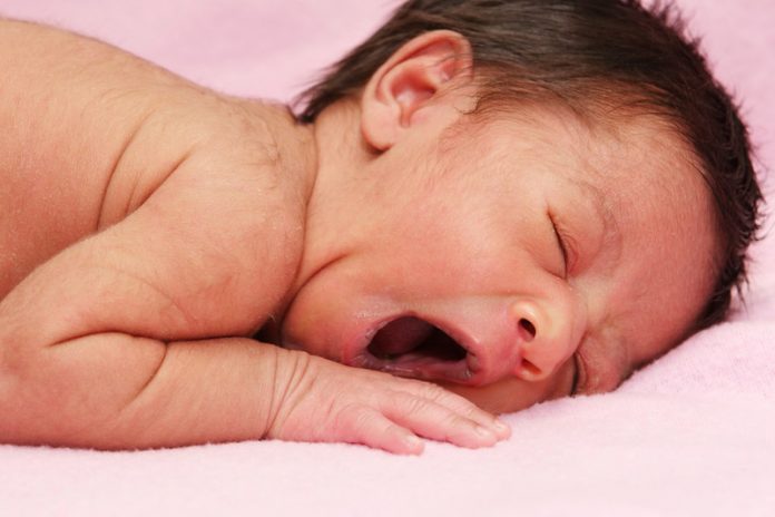 prematuur canstockphoto1400027 huilbaby