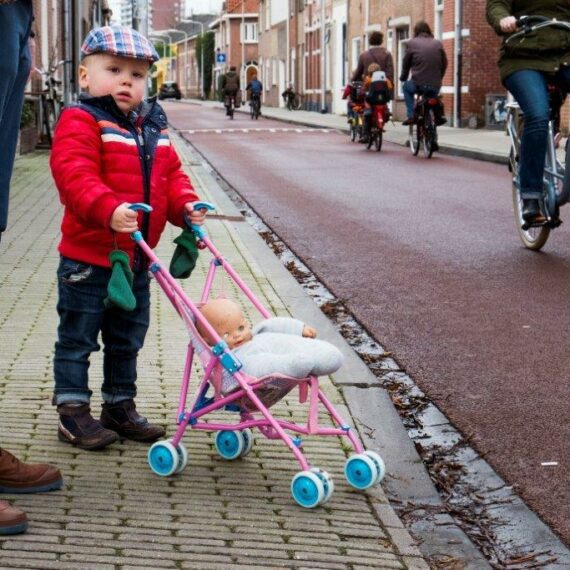 Voorschoolse educatie verbetert taal en rekenen