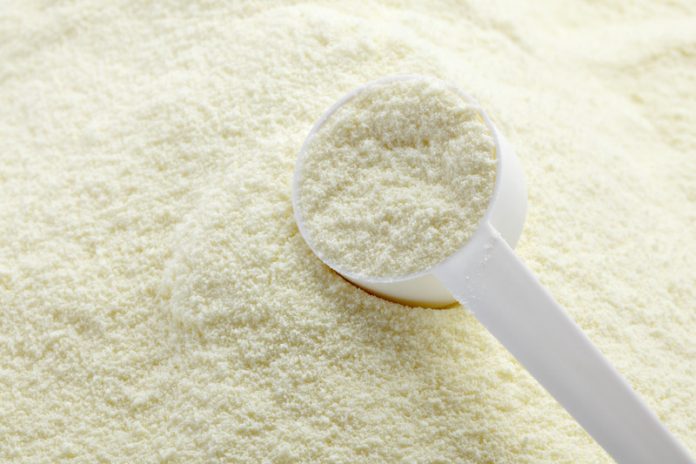 melk canstockphoto6426278 Peutermelk
