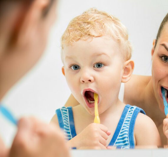 Mondhygiënisten gaan jonge ouders voorlichten over goede mondzorg