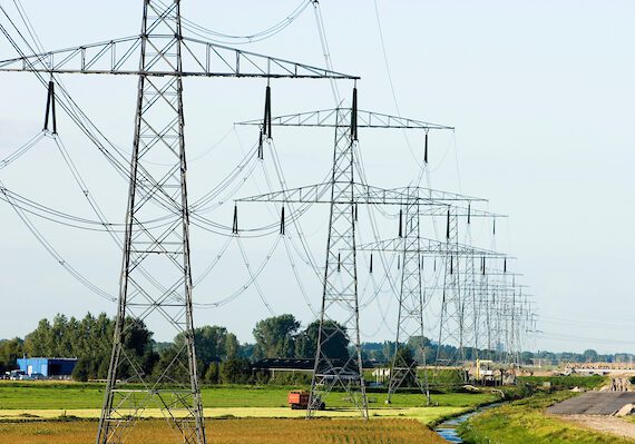 Gezondheidsraad wijst op verband elektriciteitslijnen en kinderleukemie