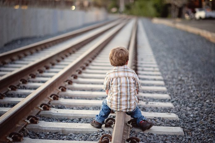 Peuter peuter op rails