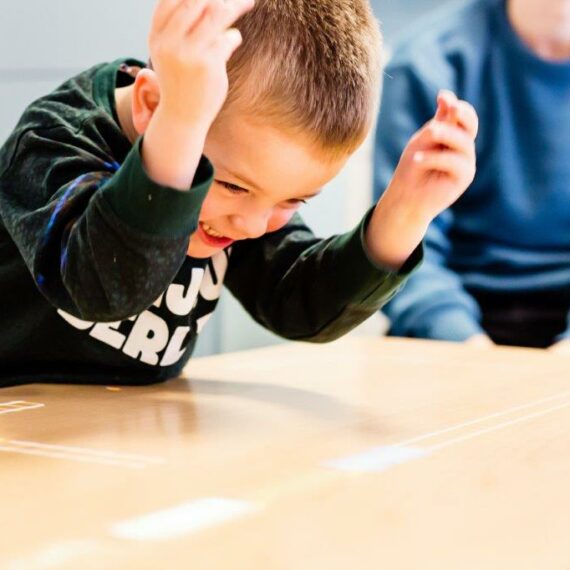 Tovertafel stimuleert samen spelen voor kinderen met beperking in ontwikkeling