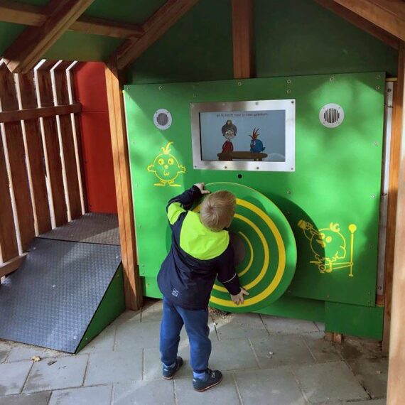 Taalspeelhuis leert jonge nieuwkomers en kinderen met achterstand Nederlands