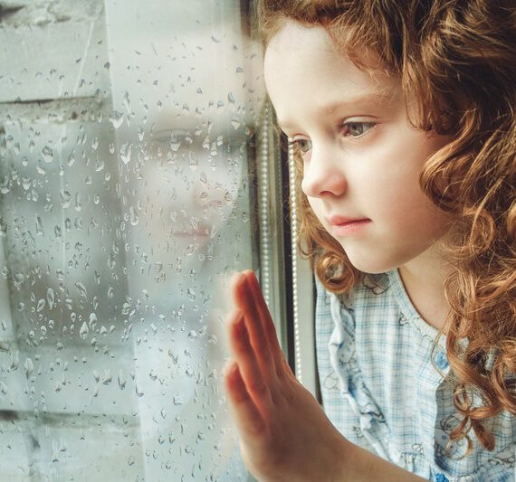 Praktisch naslagwerk bij hulp aan getraumatiseerd kind