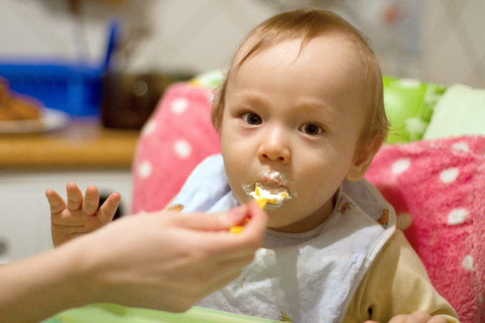 Eten canstockphoto71821432