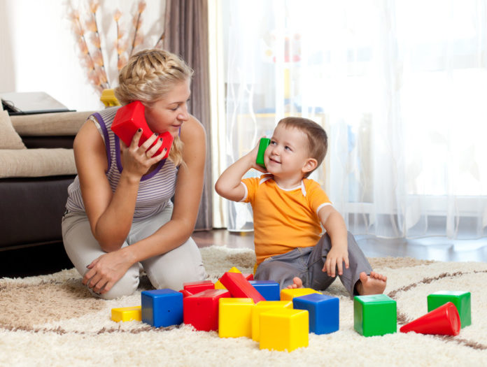 Spelen canstockphoto9624426