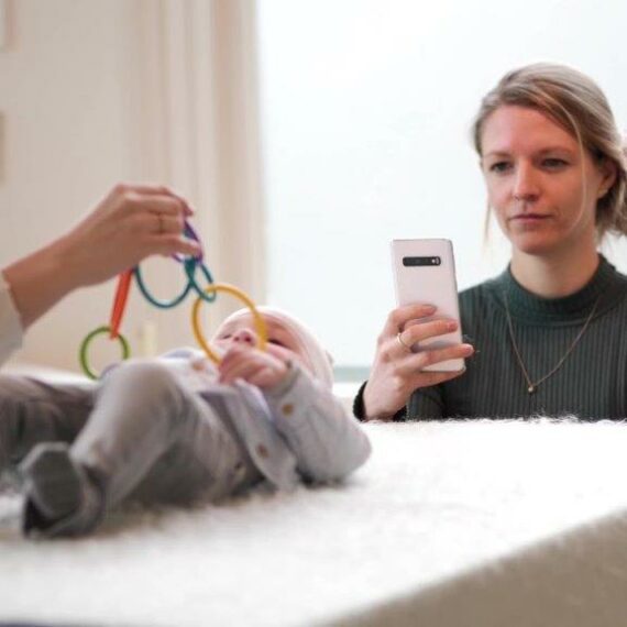 App geeft inzicht in afplatting babyhoofdje