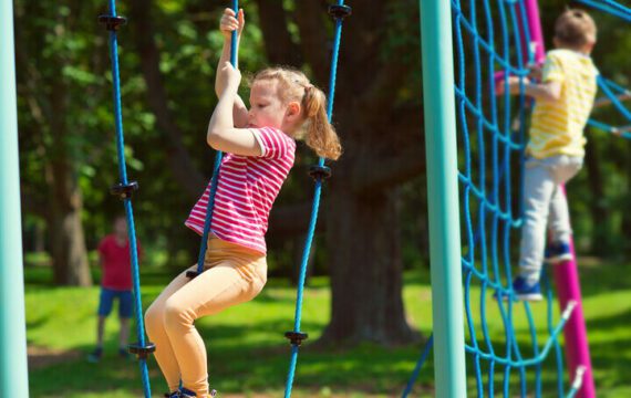 Toolkit ondersteunt kinderopvang bij introductie risicovol spelen