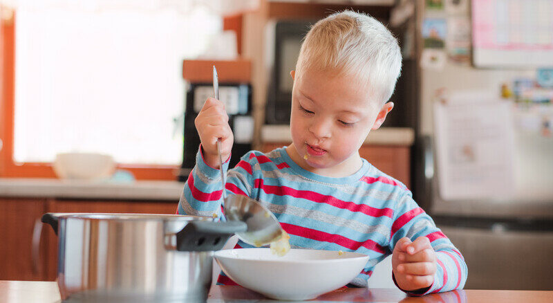 Cerebrale parese werkt eet- en drinkproblemen in de hand - Vakblad Vroeg