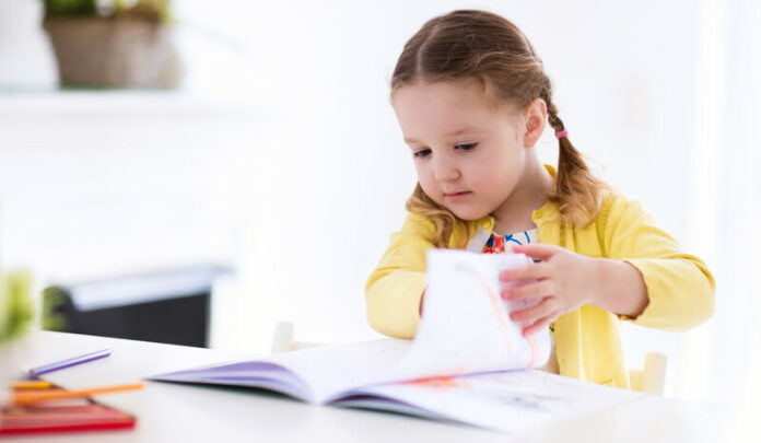 Lezen canstockphoto45002849