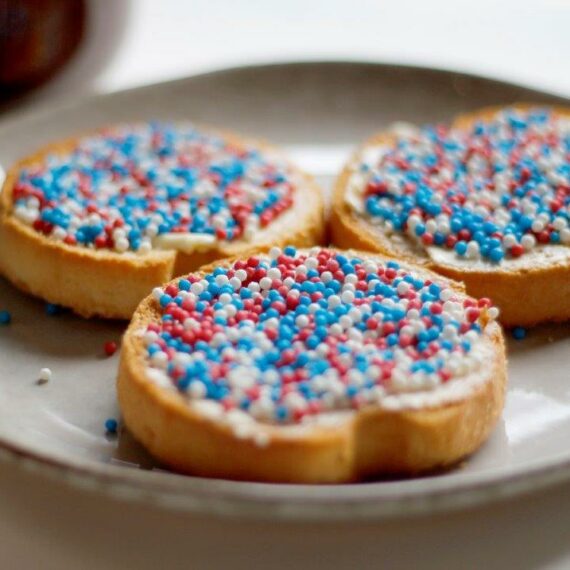 Doorbreek traditionele rolverdeling met nieuwe geboortemuisjes