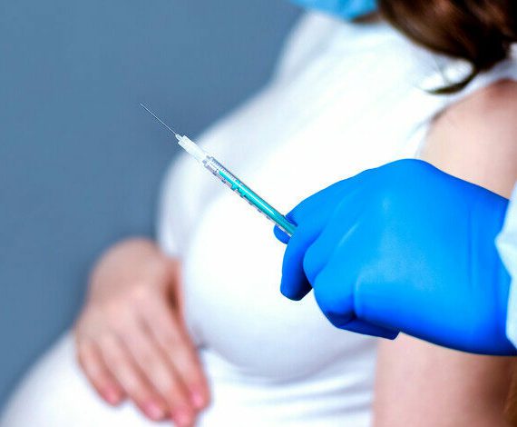 Vooral veel antistoffen in moedermelk na vaccinatie met Pfizer of Moderna