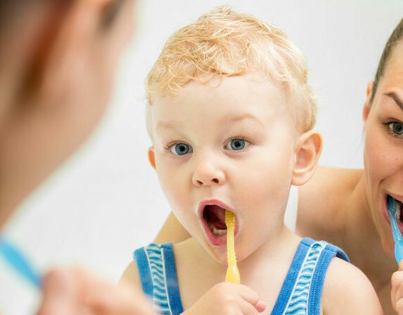 Start mondzorg vanaf zes maanden kan veel gaatjes voorkomen