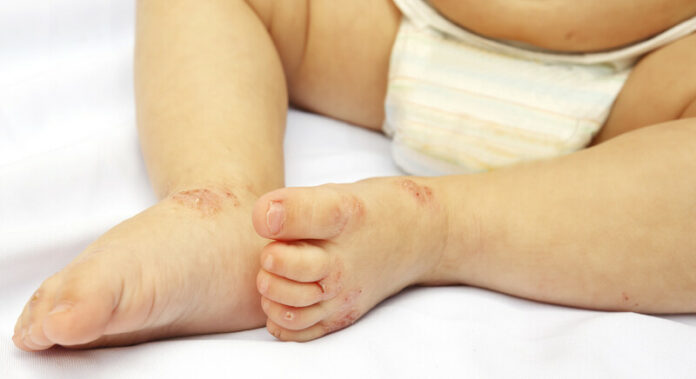 Baby canstockphoto39510636