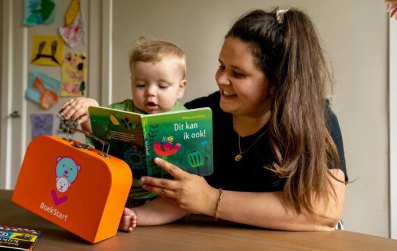 Leesbevordering op babyleeftijd goed voor taalontwikkeling