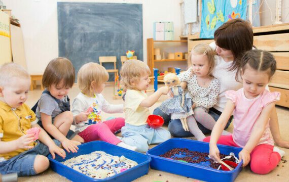 Gidsen geven taal aan verontrustende signalen in de kinderopvang