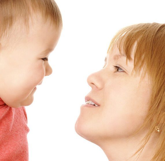 Ouders stemmen woordgebruik af op aanleren spraak van hun kind