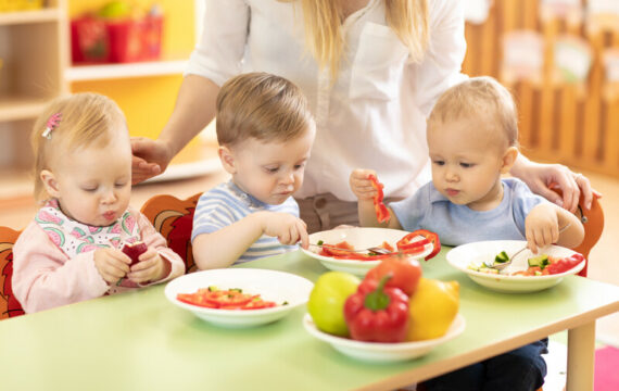 Met plezier groente en fruit eten in de kinderopvang